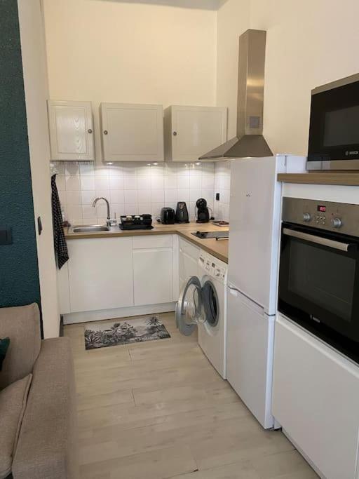 L'Augusteum Apartment Nimes Exterior photo