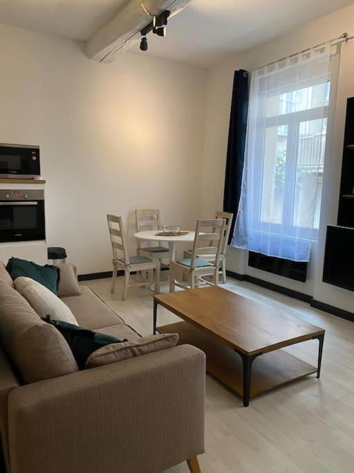 L'Augusteum Apartment Nimes Exterior photo